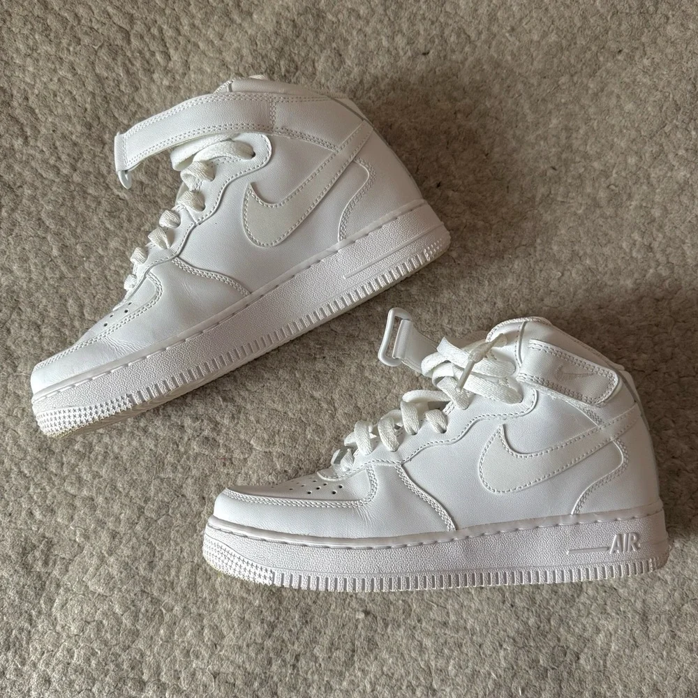 Nike AF1 Mids - Picture 1 of 5
